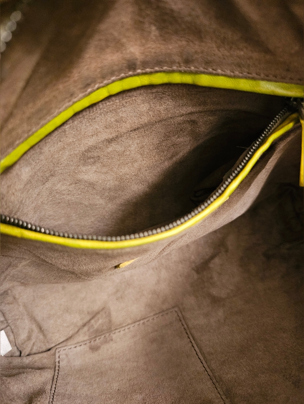 Bottega Green Crossbody Bag - Picture 10 of 12